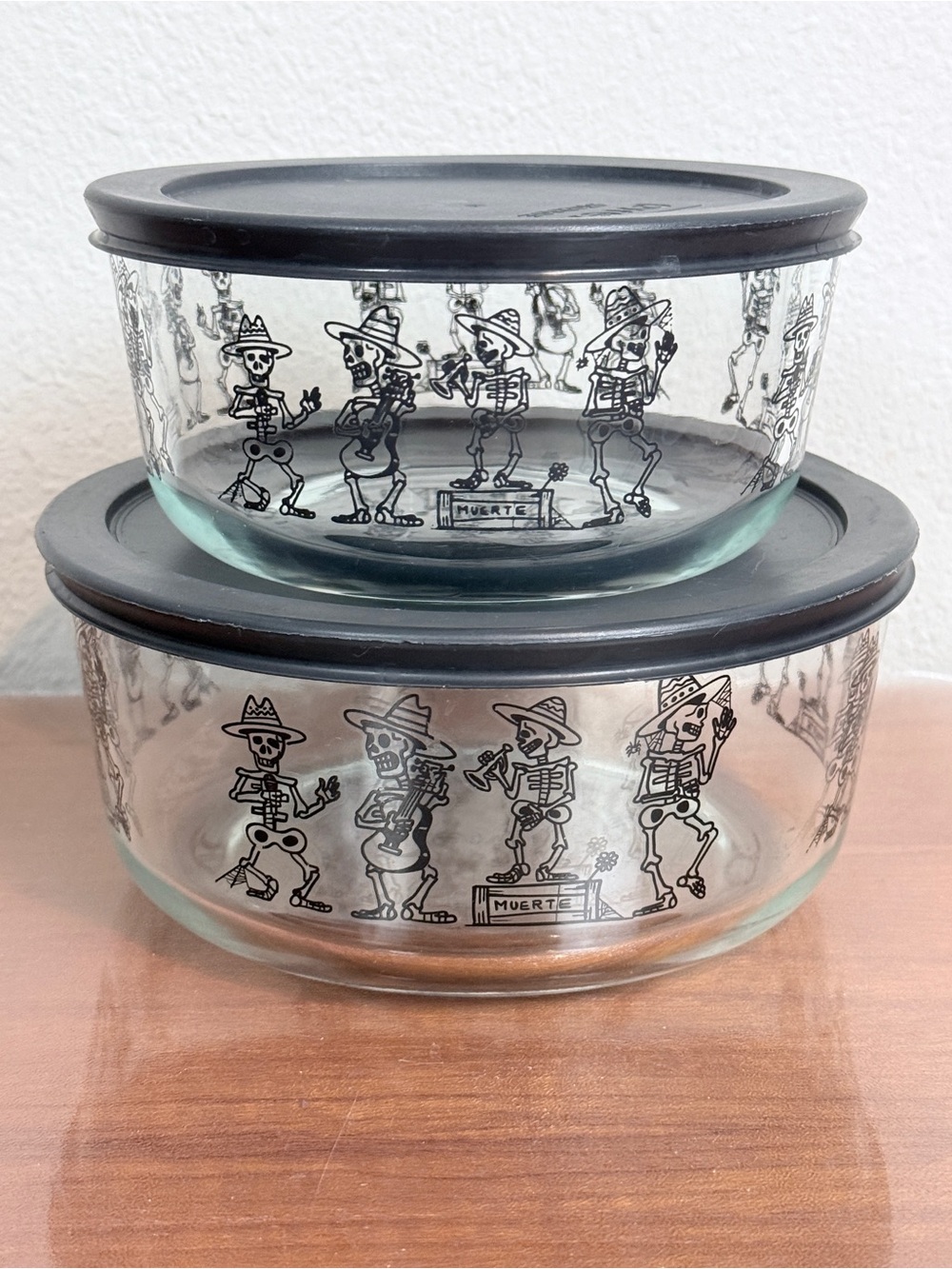 Pyrex Day of the Dead Skeleton Glass Food Storage with Lids 7 & 6 inch